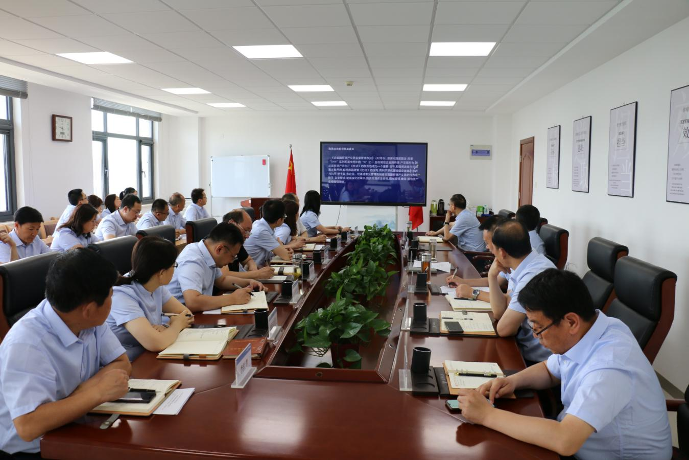 米兰网页版·官方端入口-米兰online(中国)
召开党委理论中心组集体学习研讨会议(图2)