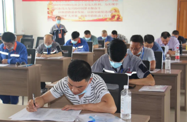 米兰网页版·官方端入口-米兰online(中国)
泓盛达公司在“焊工”技能大赛中取得好成绩(图2)
